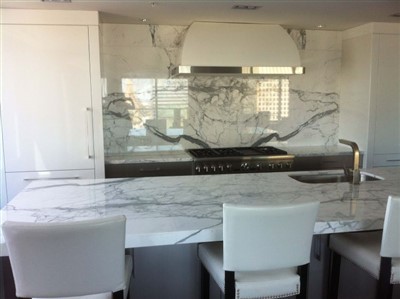 Mármol Statuario Venato para proyecto de interior