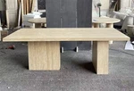 Mesa de comedor de travertino